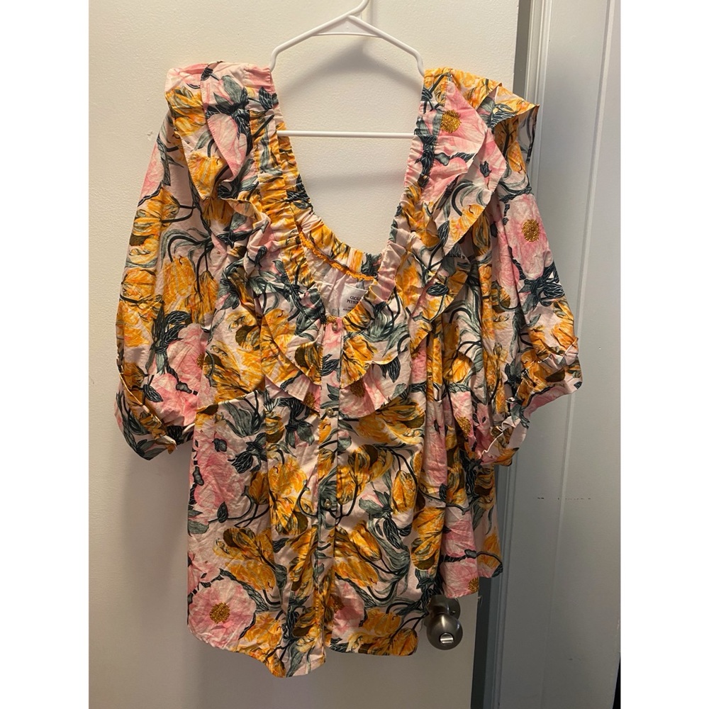 Pretty Anthropologie top!